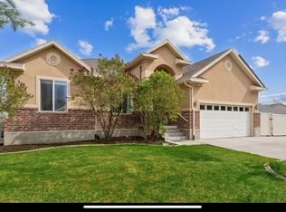 293 W Ann Cir, Stansbury Park, UT 84074