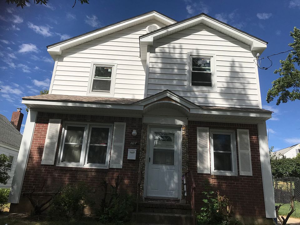 1st image of 107 Deepdale Pkwy