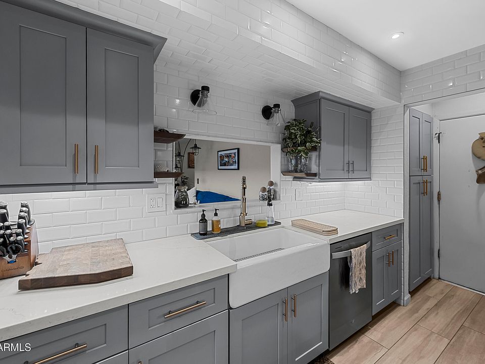 1st image of 3136 N 38TH Street #11