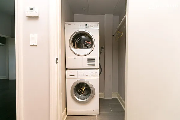 Rented by Nooklyn NYC LLC | media 9