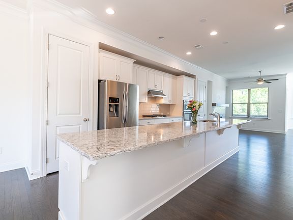 5th image of 2388 Montford Pl SE