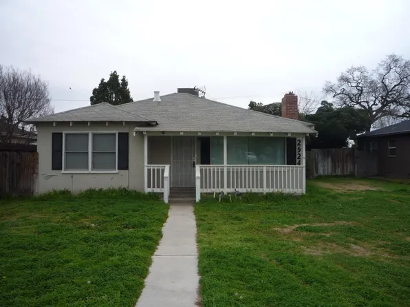 2524 6th St, Hughson, CA 95326