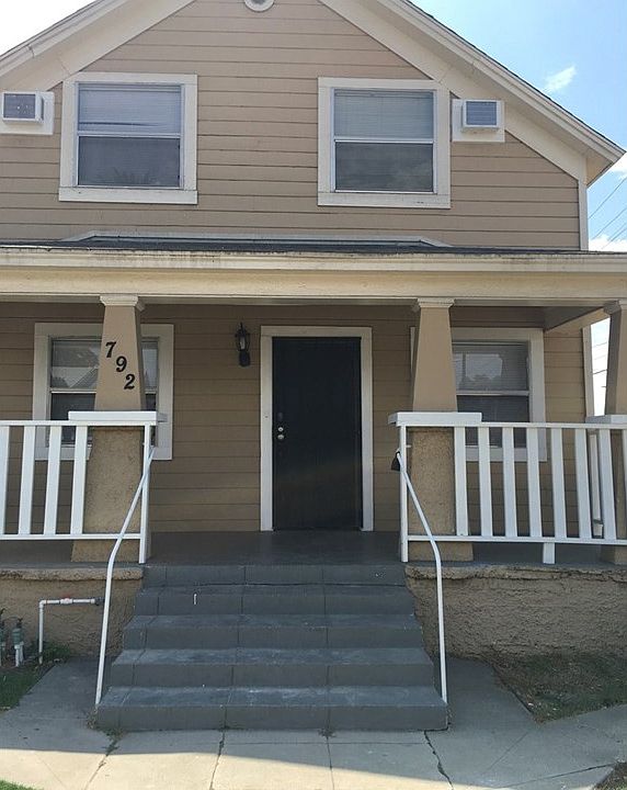1st image of 792 W Monterey Ave