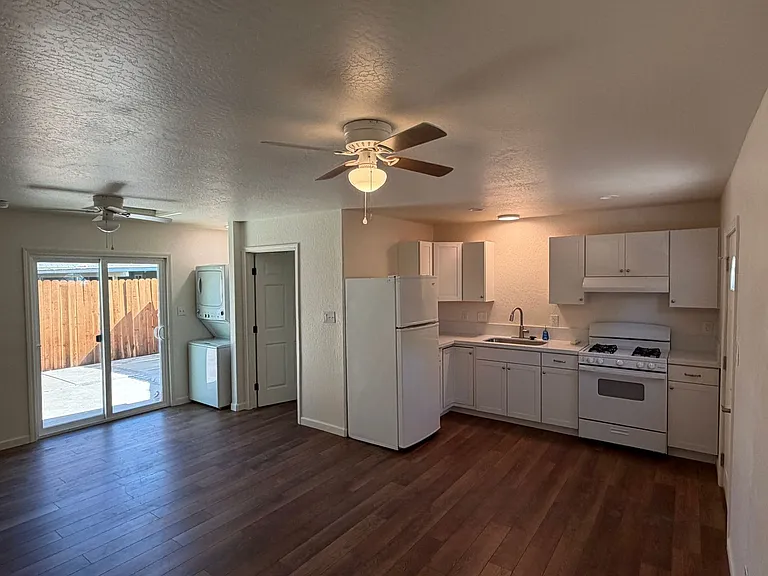 1339 S Liberty St — Photo 4