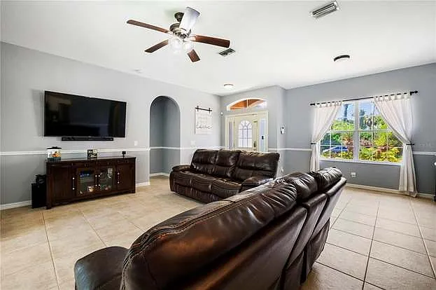1858 Norvell Ave — Photo 98