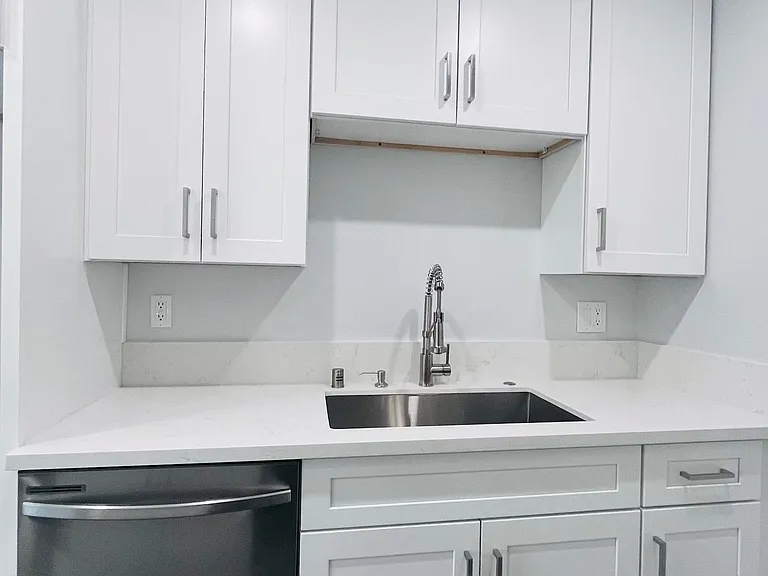 Canyon Creek Apartments B — Photo 6