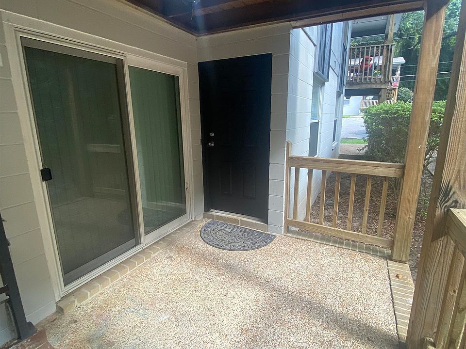 1st image of 1530 Live Oak Dr #B-1