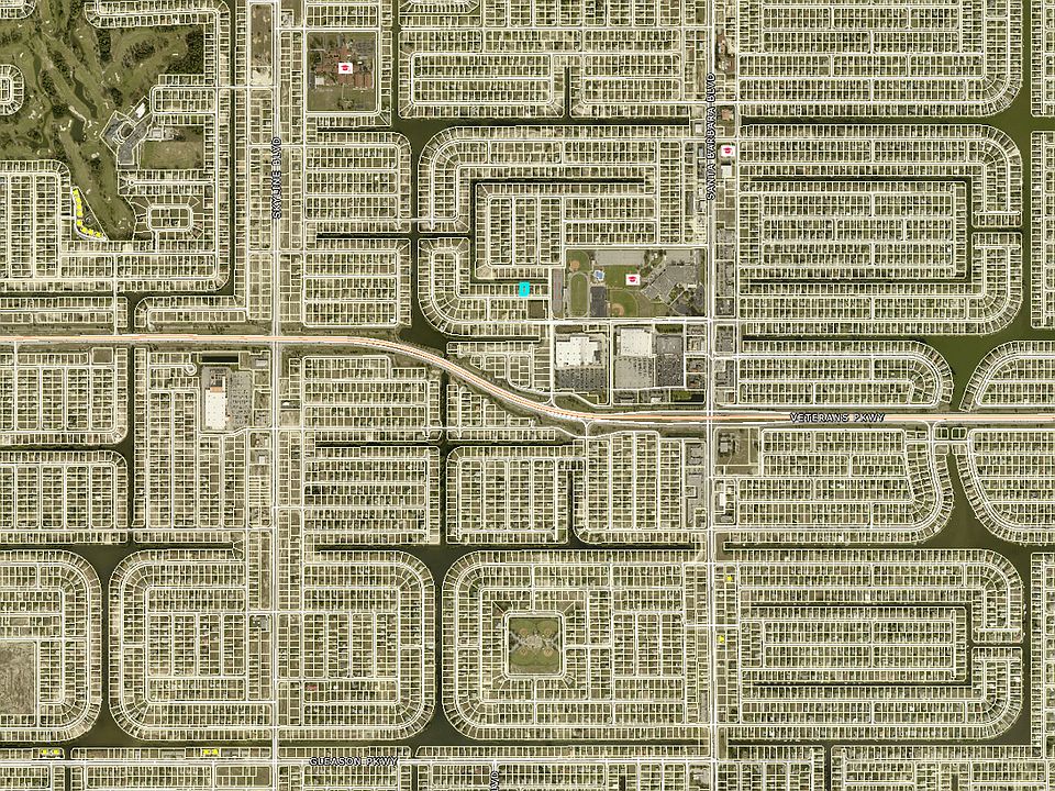 2nd image of 325 SW 23rd Ter