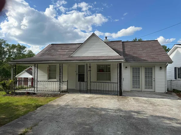 1659 Dora Hwy, Pulaski, VA 24301