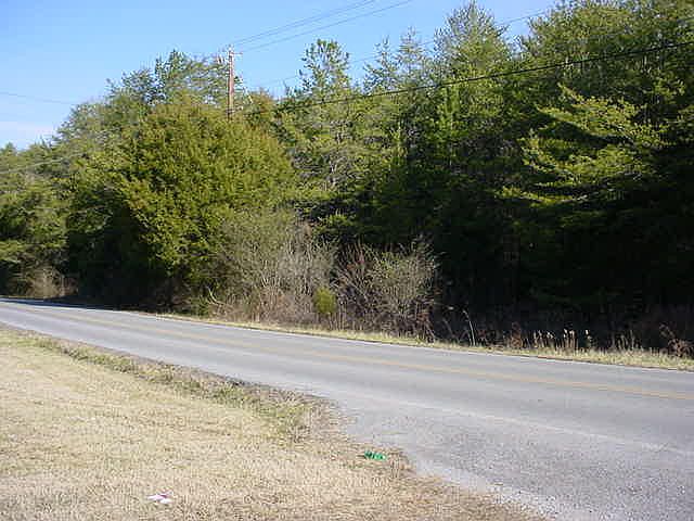 2nd image of 1522 Cherokee Landing Dr