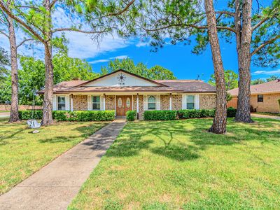 2618 Meadow Lake Dr, Grand Prairie, TX, 75050