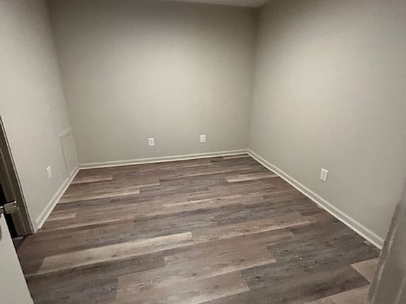 5th image of 776 West Ave #B