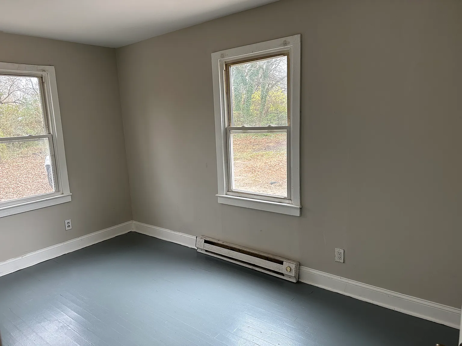 415 White Oak St — Photo 3