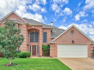 2709 River Forest Ct, Bedford, TX 76021