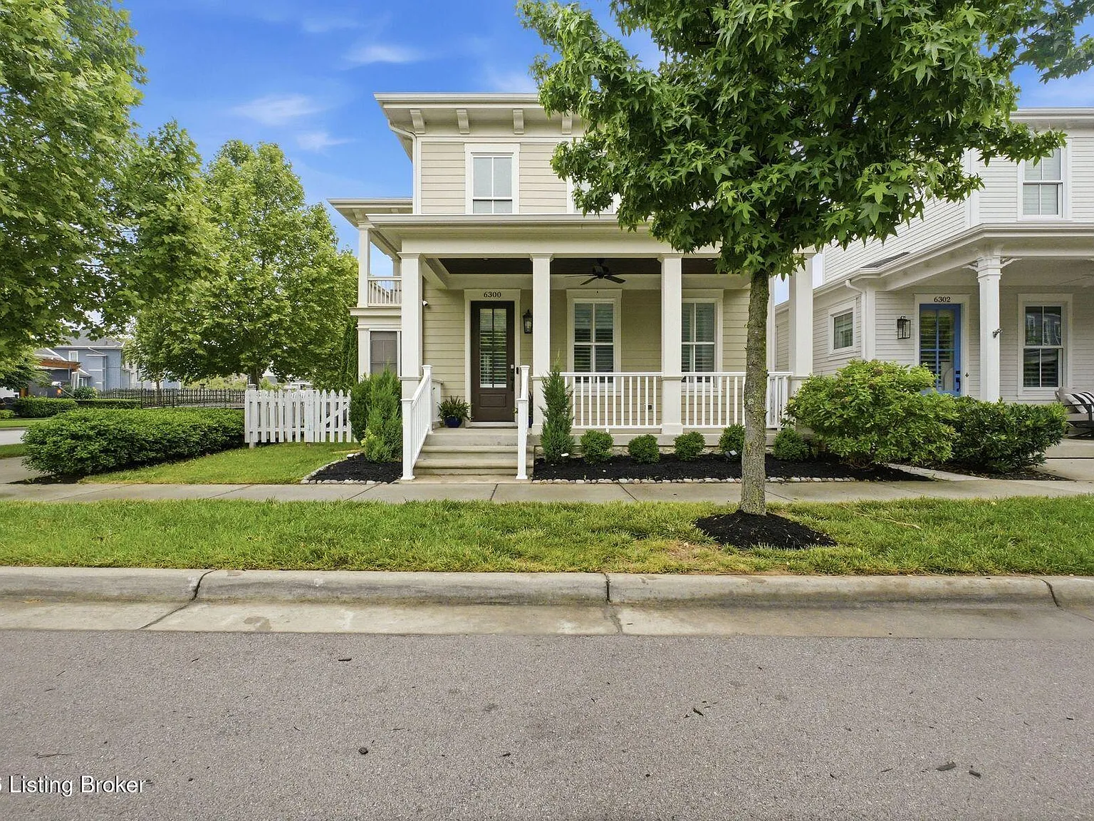 3 bed, 3.5 bath, 3284 sqft, $4,995 — Photo 2