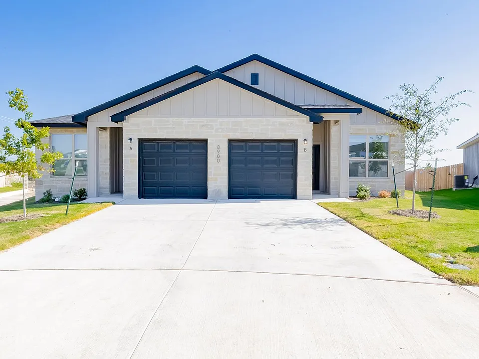8900 Little Leaf Mullberry Dr