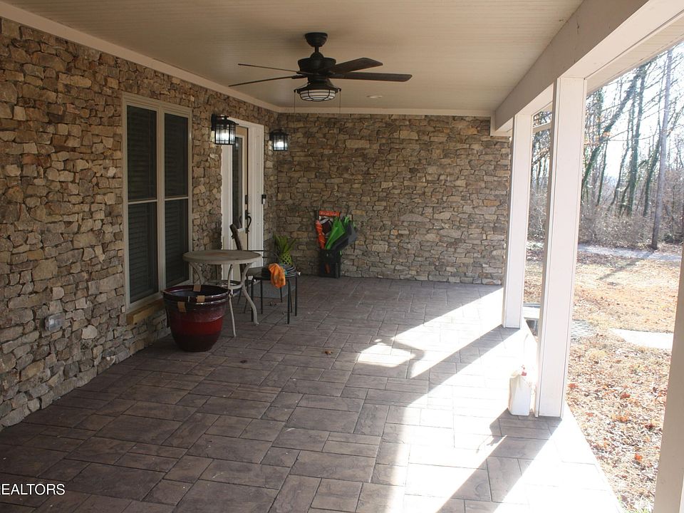2nd image of 9631 Bob Gray Rd