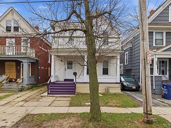 3rd image of 27 Heward Ave