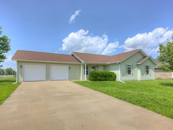 1445 Wyndham Lane, Carthage, MO 64836