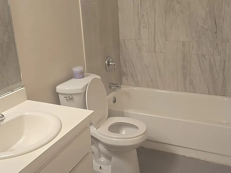 367 W Rosewood Ln — Photo 6