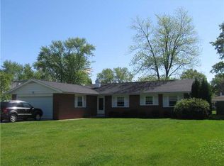 1102 N Shellbark Rd, Muncie, IN 47304