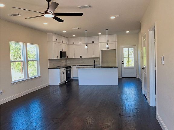 2nd image of 5660 Lone Star Cir