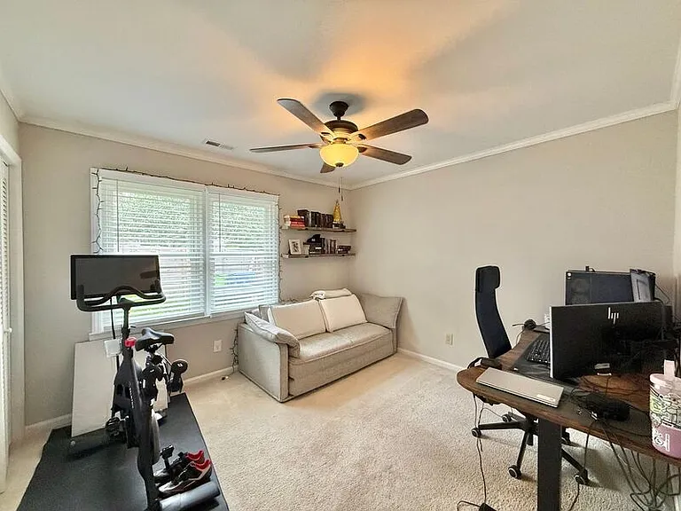 908 Plateau Ln — Photo 15