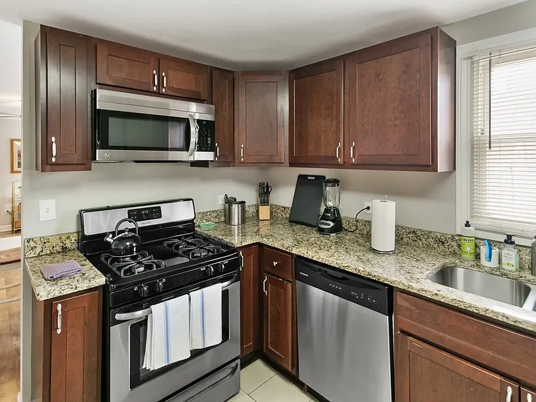 305 W Park Ave #2 — Photo 26