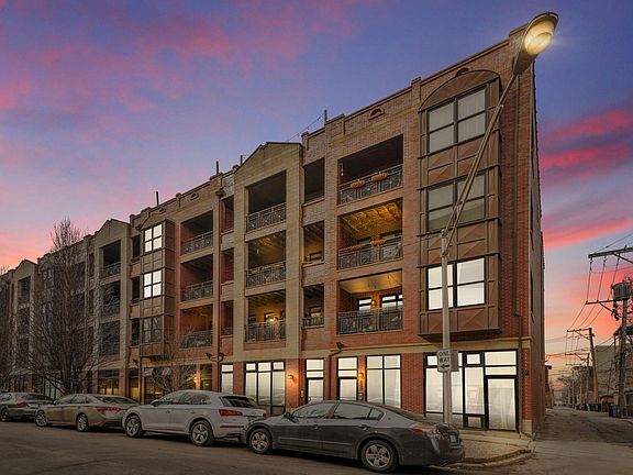 2nd image of 2114 W Rice St APT 4