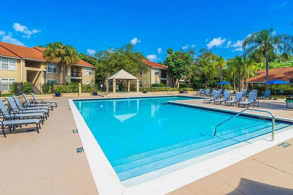 1 bed, 572 sqft, $1,400 — Photo 3