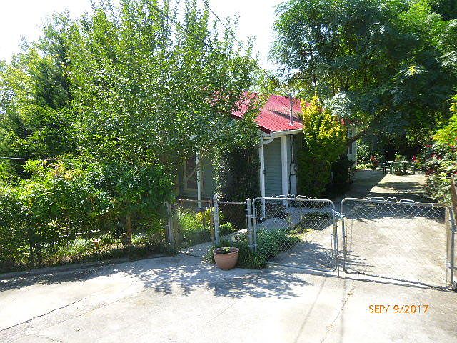 1st image of 1813 6th Ave