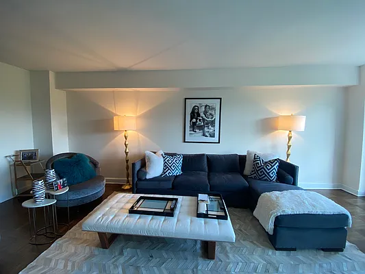 Rented by essential NEW YORK Real Estate | media 15