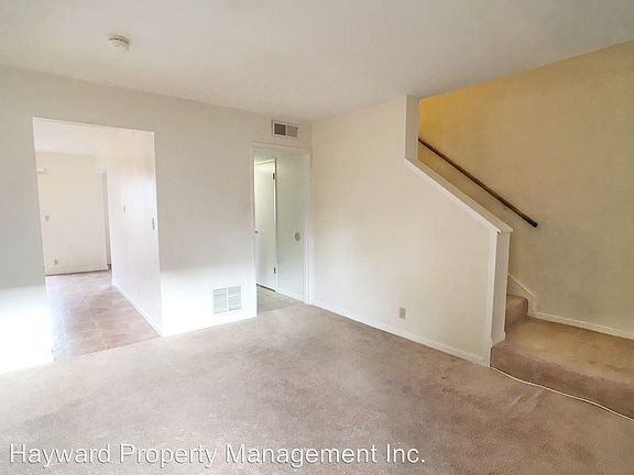 3rd image of 4142 Aquarius Cir