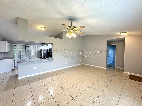 4th image of 658 Elwood St