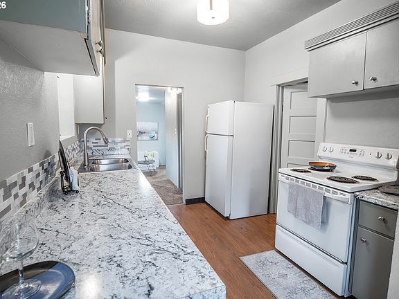 5th image of 3621 E Amazon Dr
