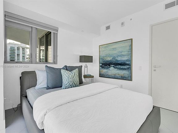 2nd image of 1802-1300 Brickell Bay Dr