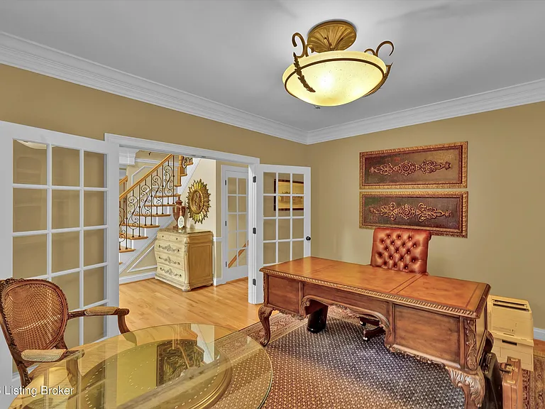 560 N Hubbards Ln — Photo 13