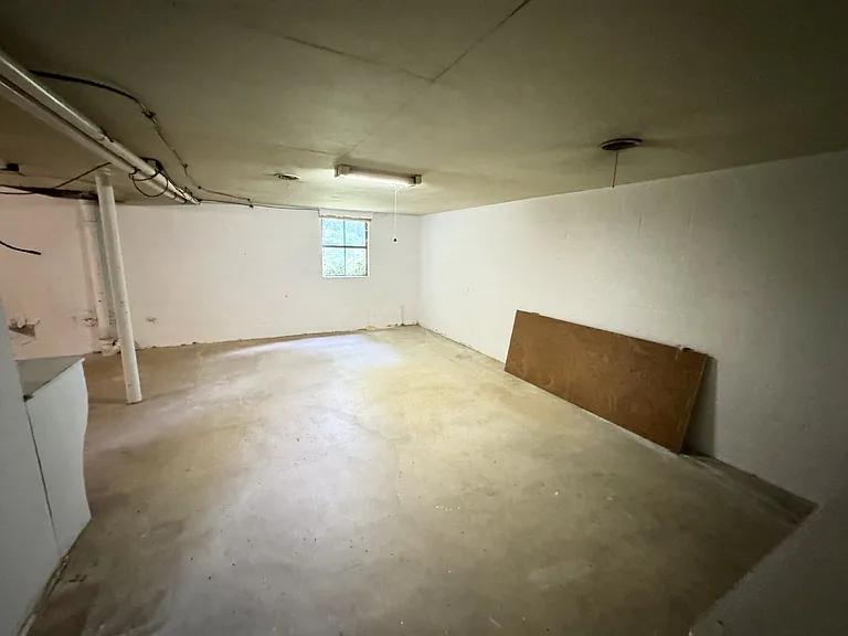1202 Garden Cir — Photo 13
