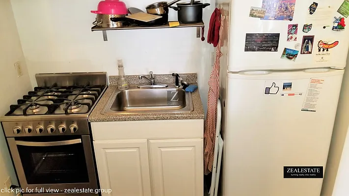 Rented by ZealEstate Group Inc | media 30