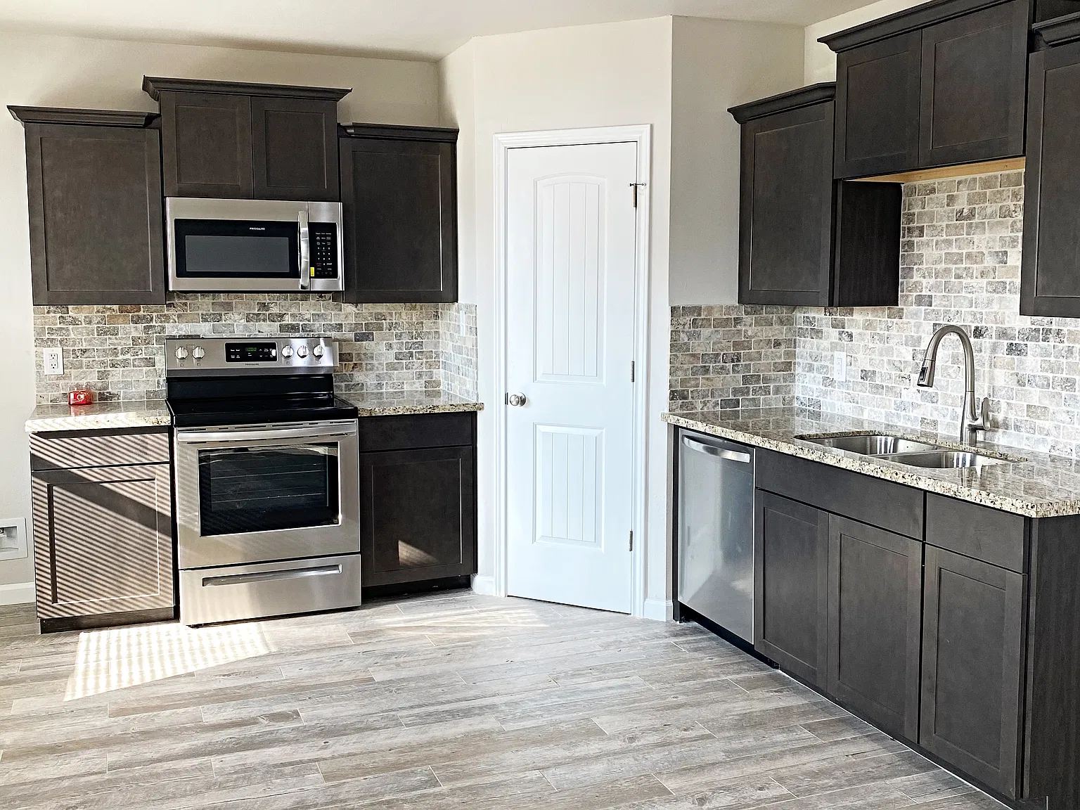 4 bed, $1,795 — Photo 4