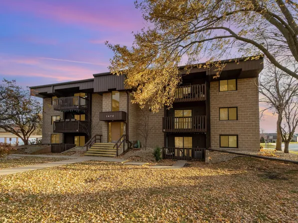 1472 Rock Run Dr #1B, Crest Hill, IL 60403