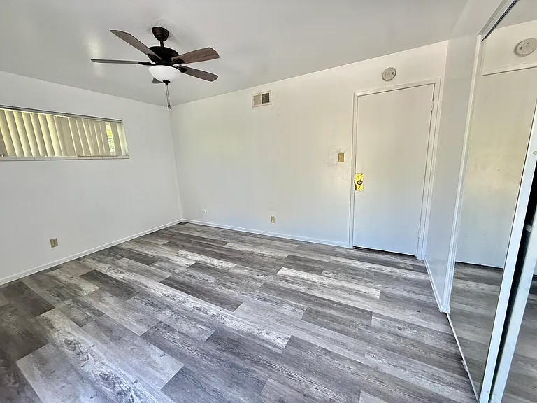 2675 Luray Cir — Photo 4