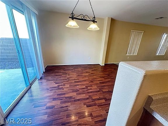 4th image of 11075 Alora St