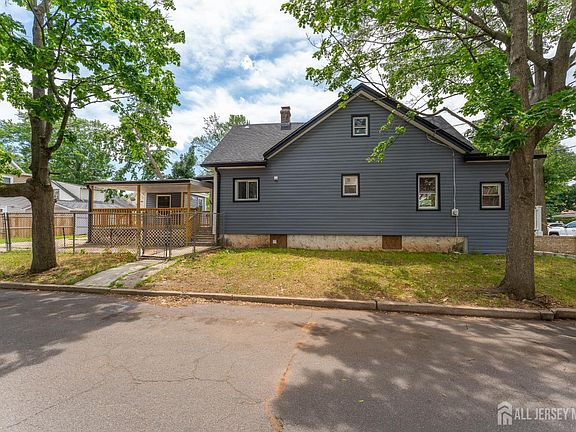 3rd image of 1601 Willever St