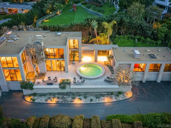 7863 E Roseland Dr, La Jolla, CA 92037