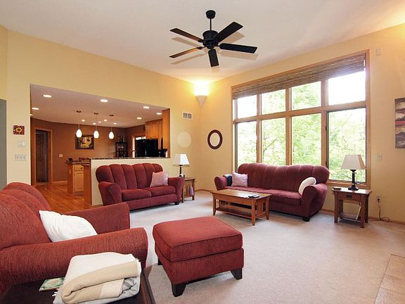 5th image of 690 Brentwood Ln