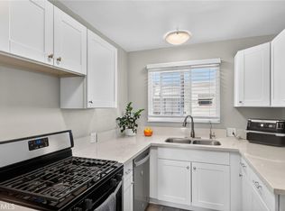 1057 E Appleton St APT 10, Long Beach, CA 90802