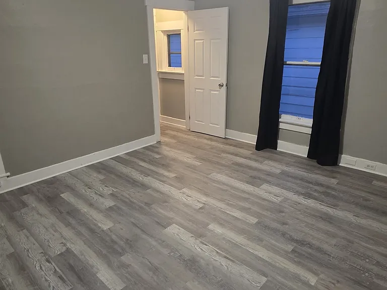 122 Heaton Ave — Photo 17
