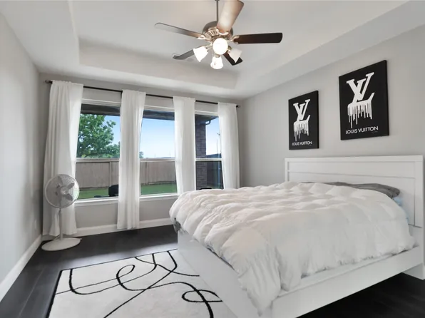 925 Spring Falls Dr, McKinney, TX 75071