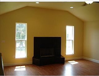 5th image of 4409 Stella Dr